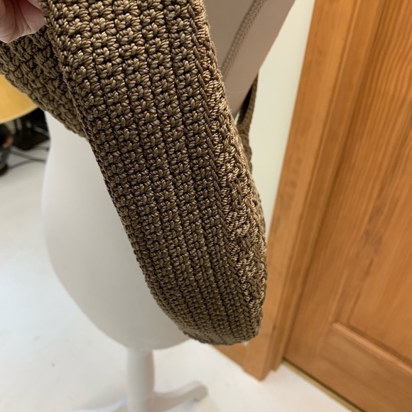 The Sak woven shoulder crossbody bag purse top zip taupe 12x10x3d - Picture 7 of 7